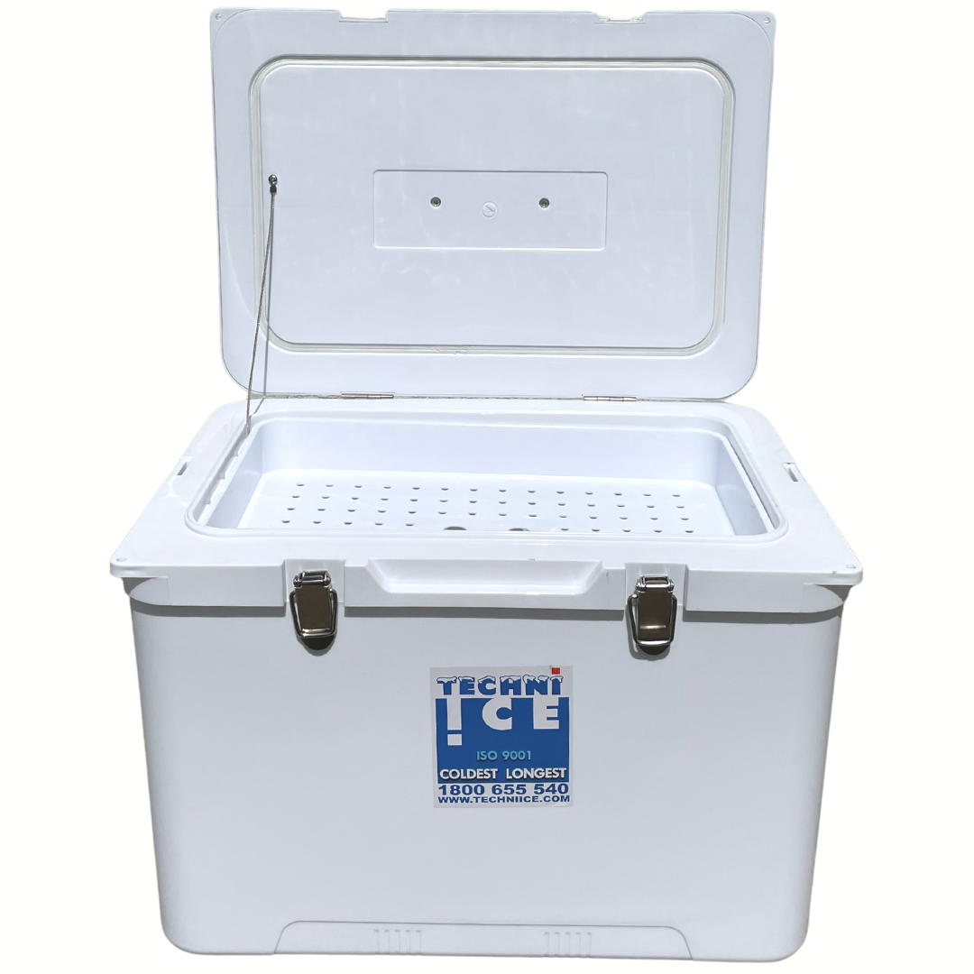 Compact Hardcore Ice Box 28L White